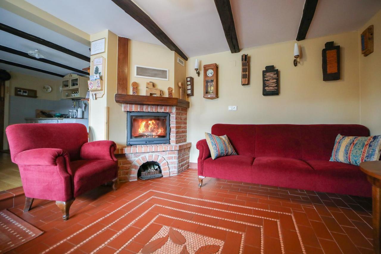 Country House With A Pool In Medvednica Nature Park Zagreb Ngoại thất bức ảnh