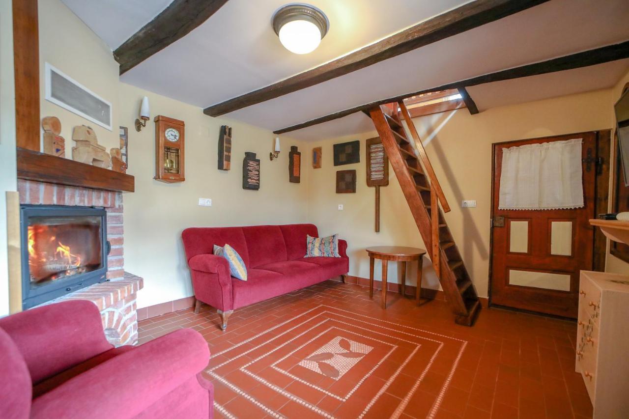 Country House With A Pool In Medvednica Nature Park Zagreb Ngoại thất bức ảnh