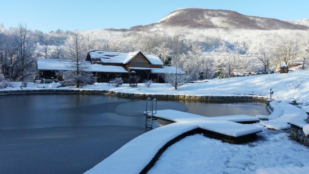 Country House With A Pool In Medvednica Nature Park Zagreb Ngoại thất bức ảnh
