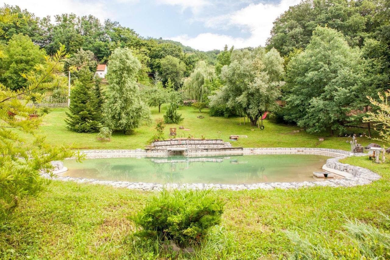 Country House With A Pool In Medvednica Nature Park Zagreb Ngoại thất bức ảnh