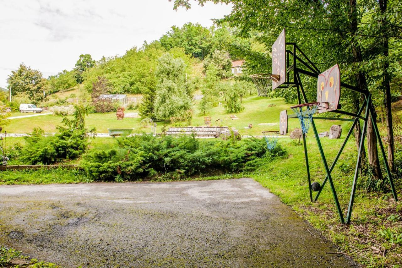 Country House With A Pool In Medvednica Nature Park Zagreb Ngoại thất bức ảnh